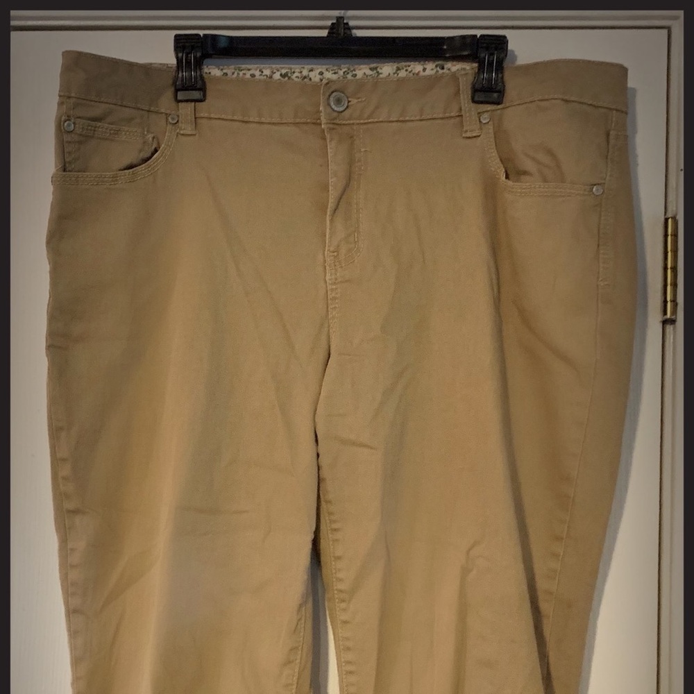 Faded glory capris